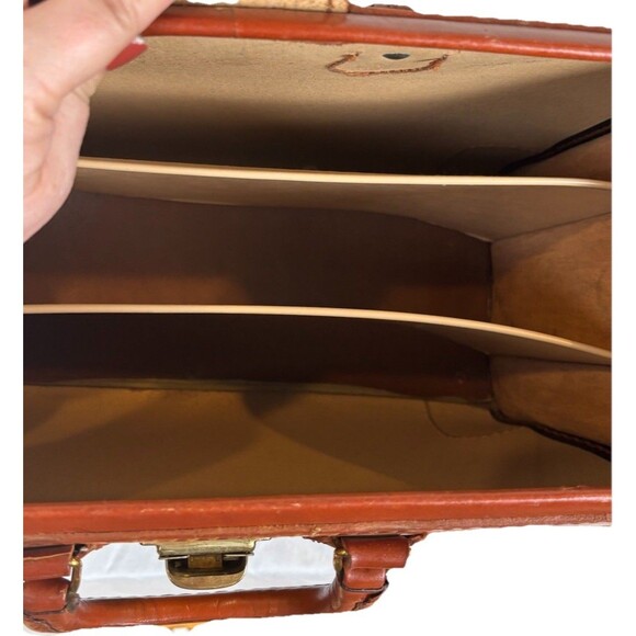 VTG Brown Leather Automatic Brass Hardware Doctor Bag Satchel Frame Gladstone - Picture 5 of 9